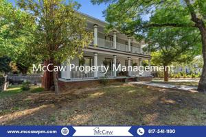 featured image of 302 W Spring St