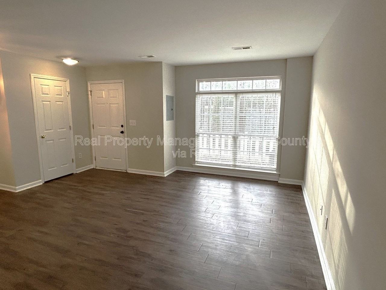 2920 Barrymore St #108 - Photo 2 of 27