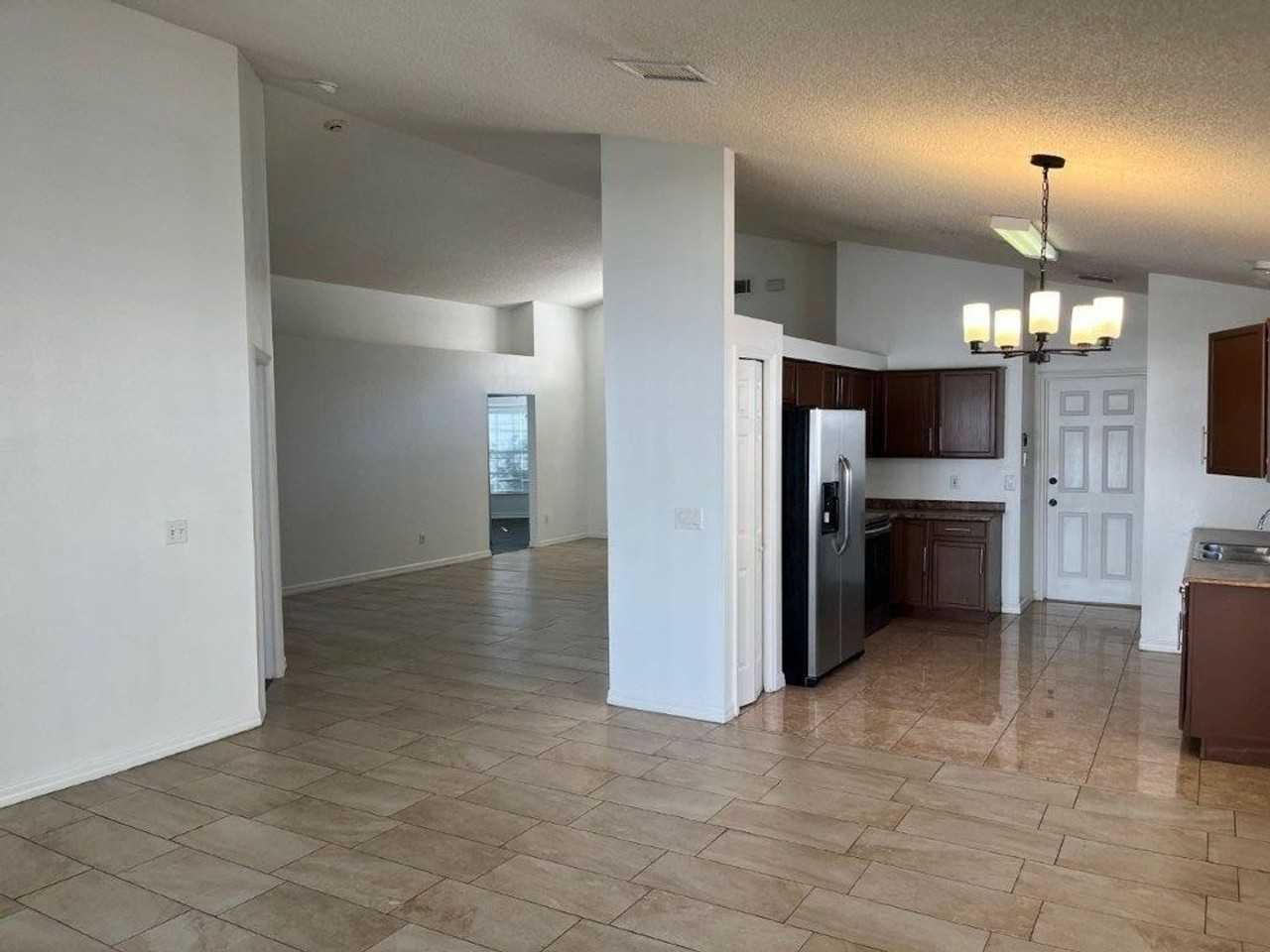 5721 Rywood Dr - Photo 5 of 21