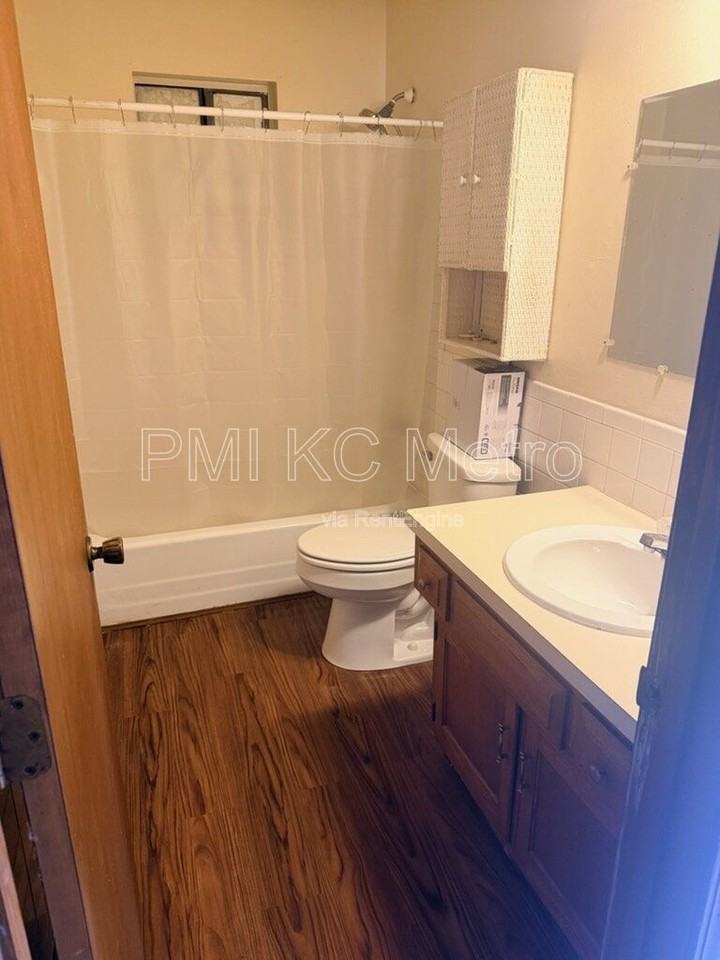 102 E Sunrise Dr - Photo 6 of 10