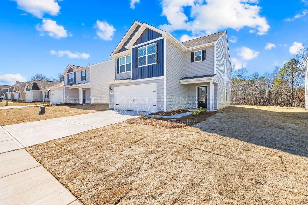 1621 Nia Rd - Photo 2 of 22