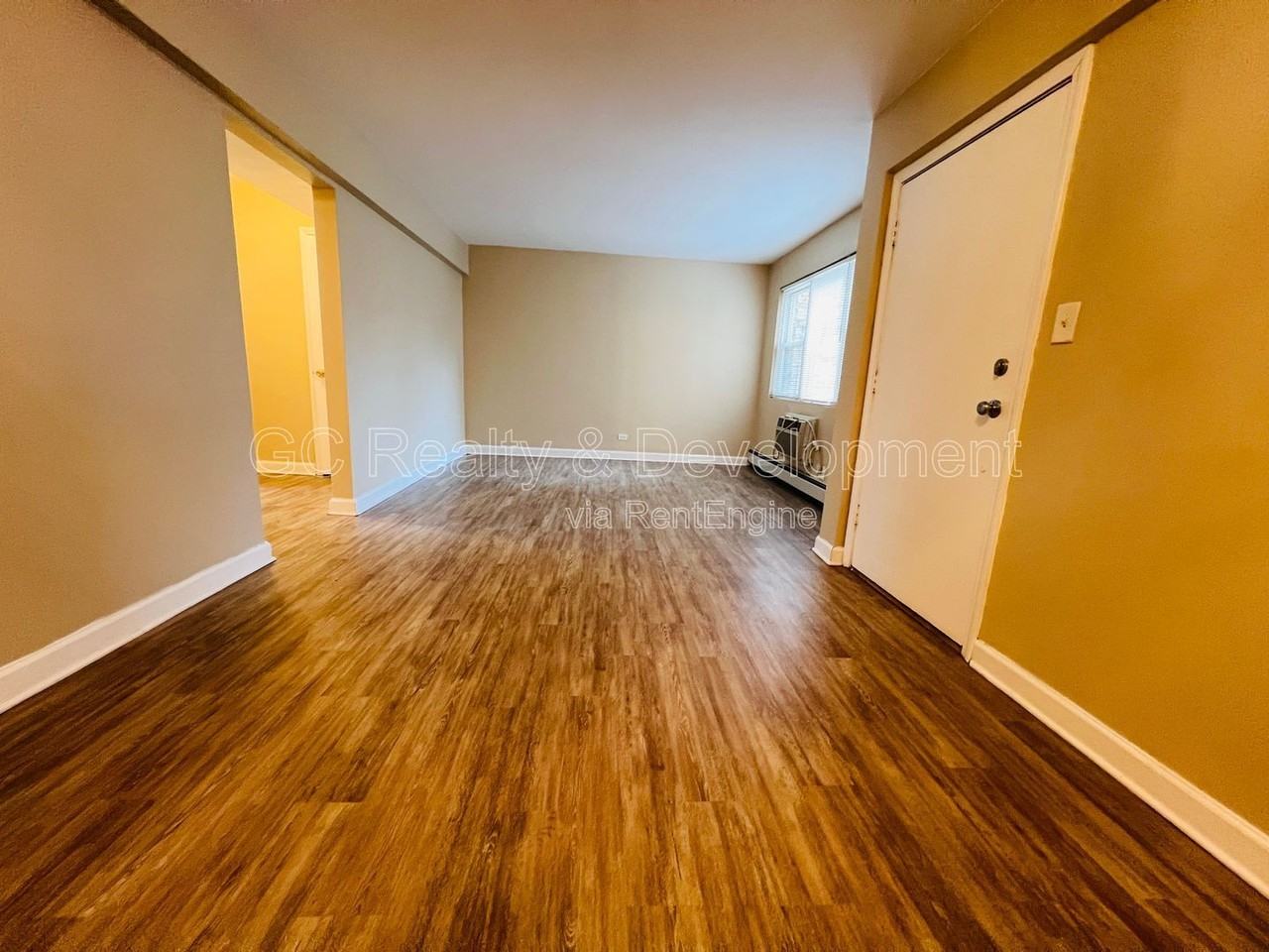 1711 W Estes Ave #1S - Photo 2 of 17