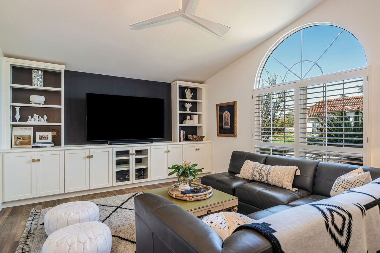 10511 E Terra Dr - Photo 3 of 20