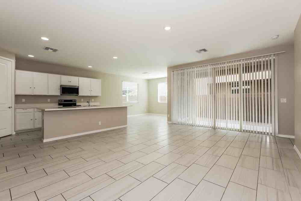 9259 E Static Ave - Photo 4 of 16