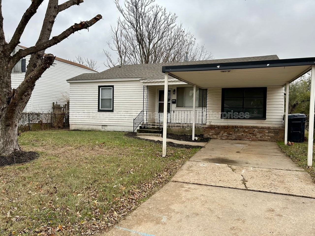 3044 Nw 28th St - Photo 2 of 22