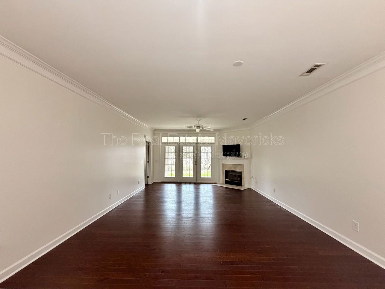 3190 Waterfront Dr #1 - Photo 7 of 25