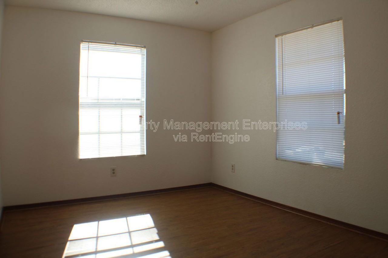 4714 Creek Ct - Photo 7 of 12