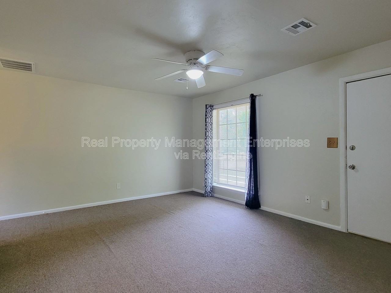 608 N Poplar Ln - Photo 5 of 15