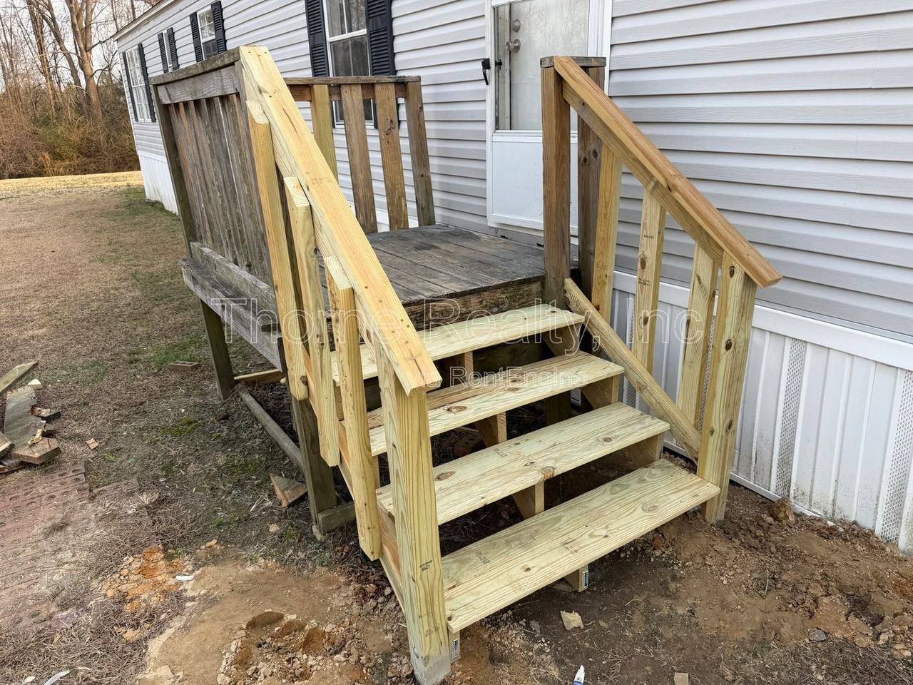 116 Matts Ln - Photo 2 of 13