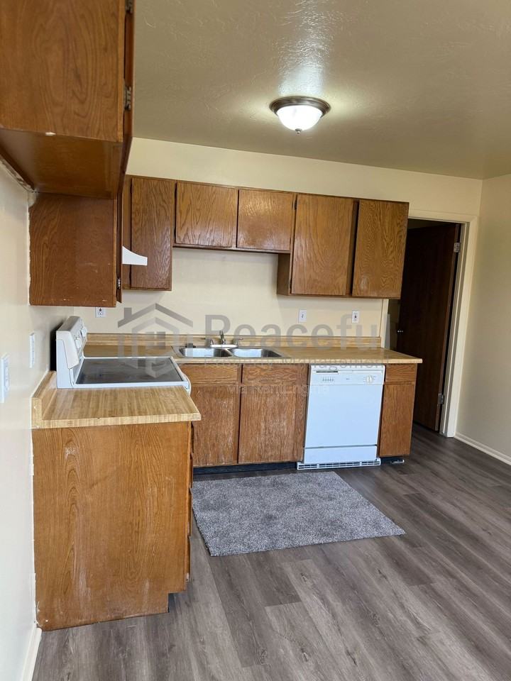 4693 S Arlington Park Dr #1 - Photo 2 of 32