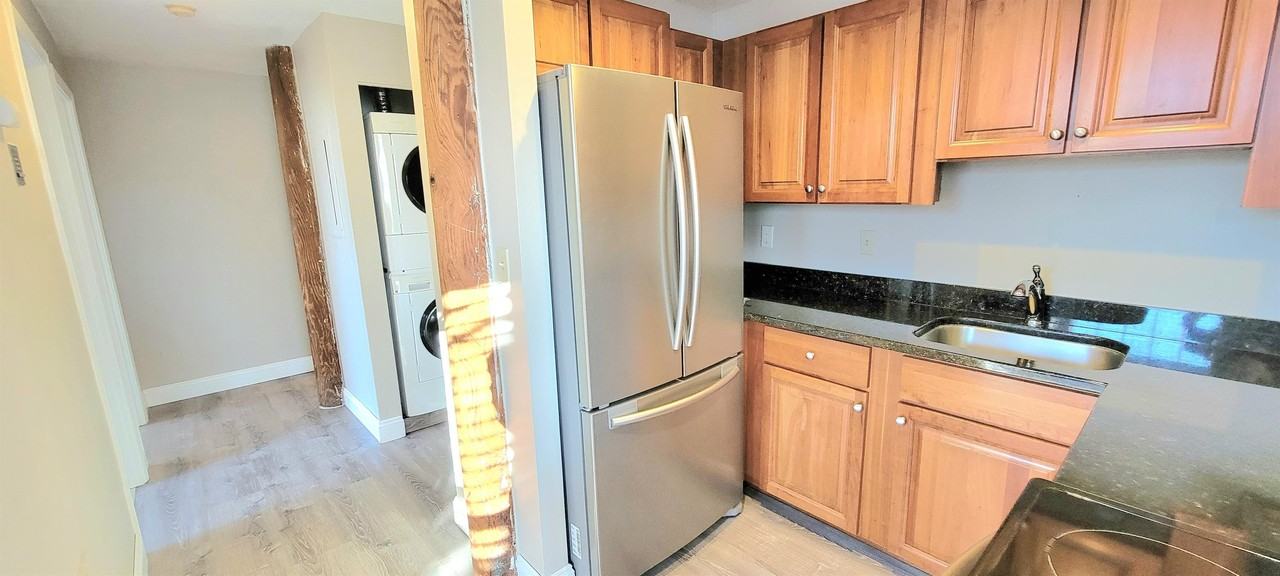 335 Cypress St #1 - Photo 3 of 20