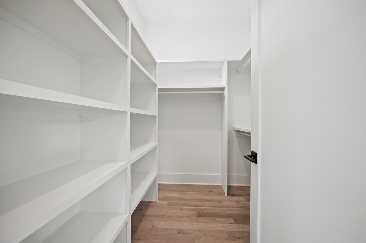 4709 Walden Ct #1 - Photo 5 of 24