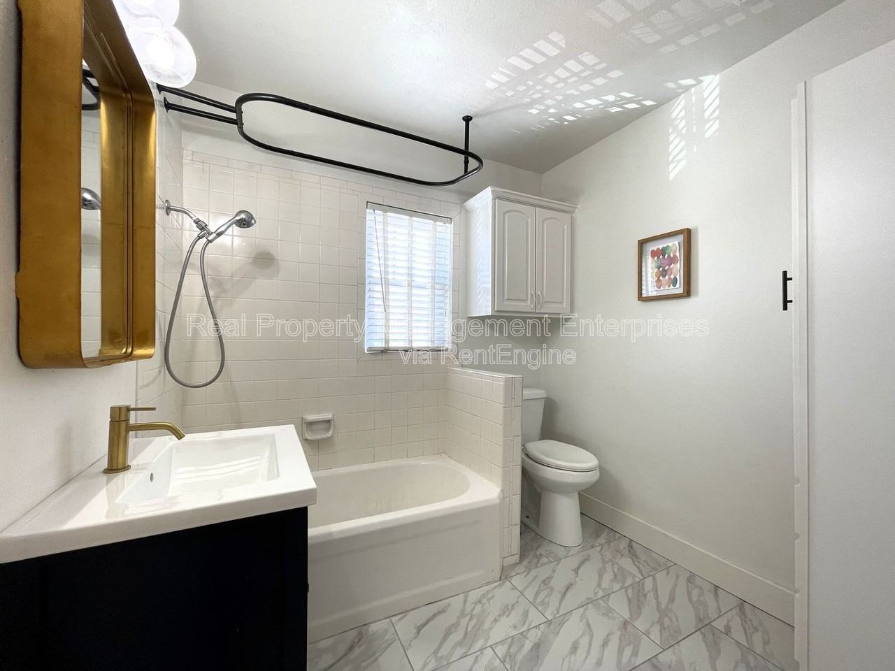 735 Ne 14th St - Photo 7 of 12