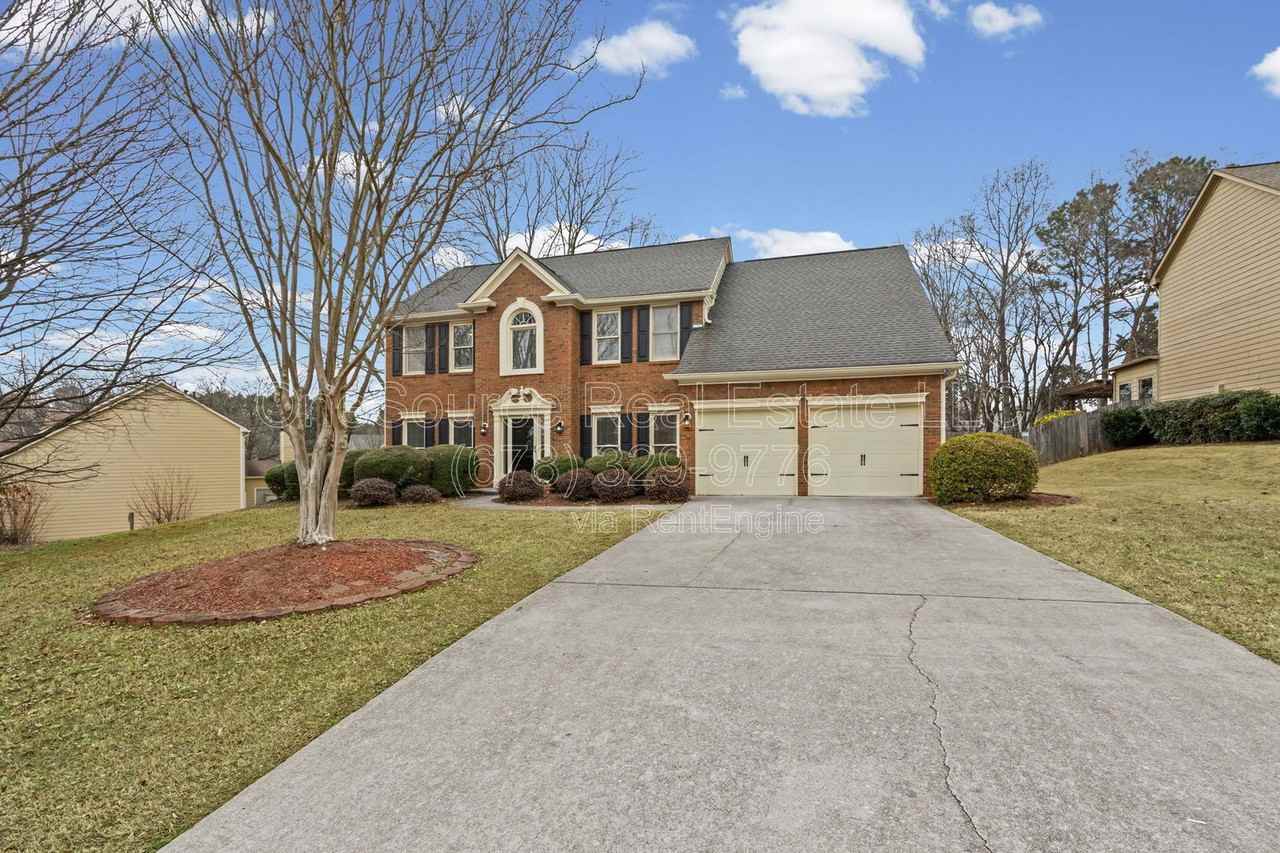 7230 Cloverhurst Ct - Photo 4 of 44