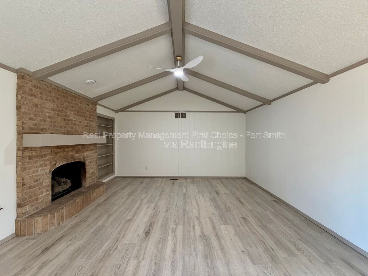 506 Jenny Wren St - Photo 4 of 26