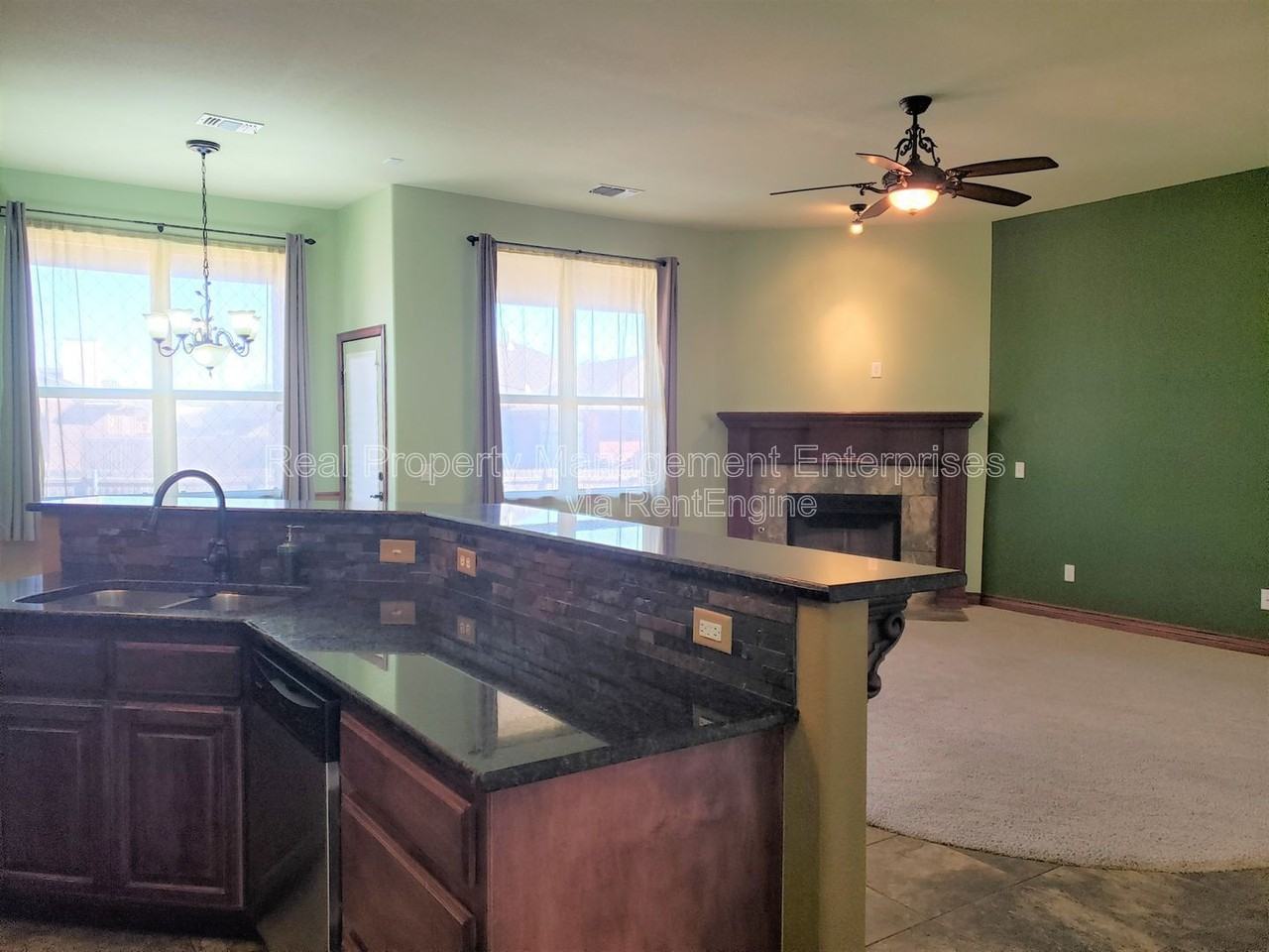 329 Madison Place Dr - Photo 4 of 19