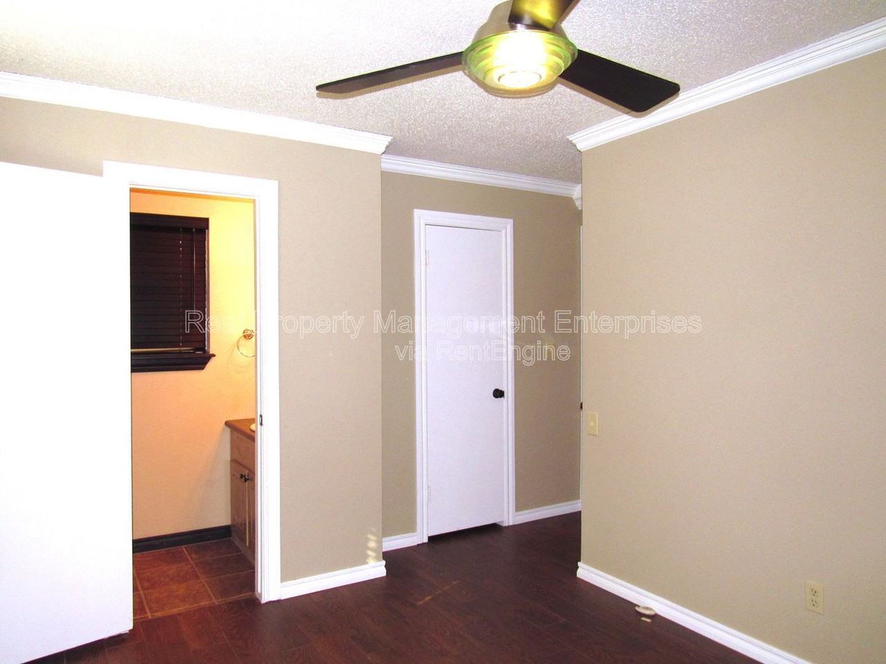 701 Nw 2nd St - Photo 4 of 19