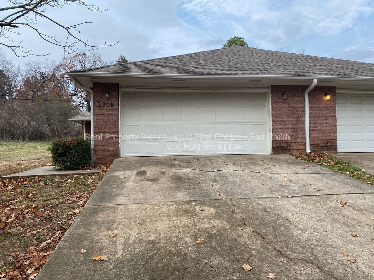 230 W Gary St #A - Photo 3 of 20