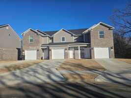 featured image of 2124 Ingalls Ln #C