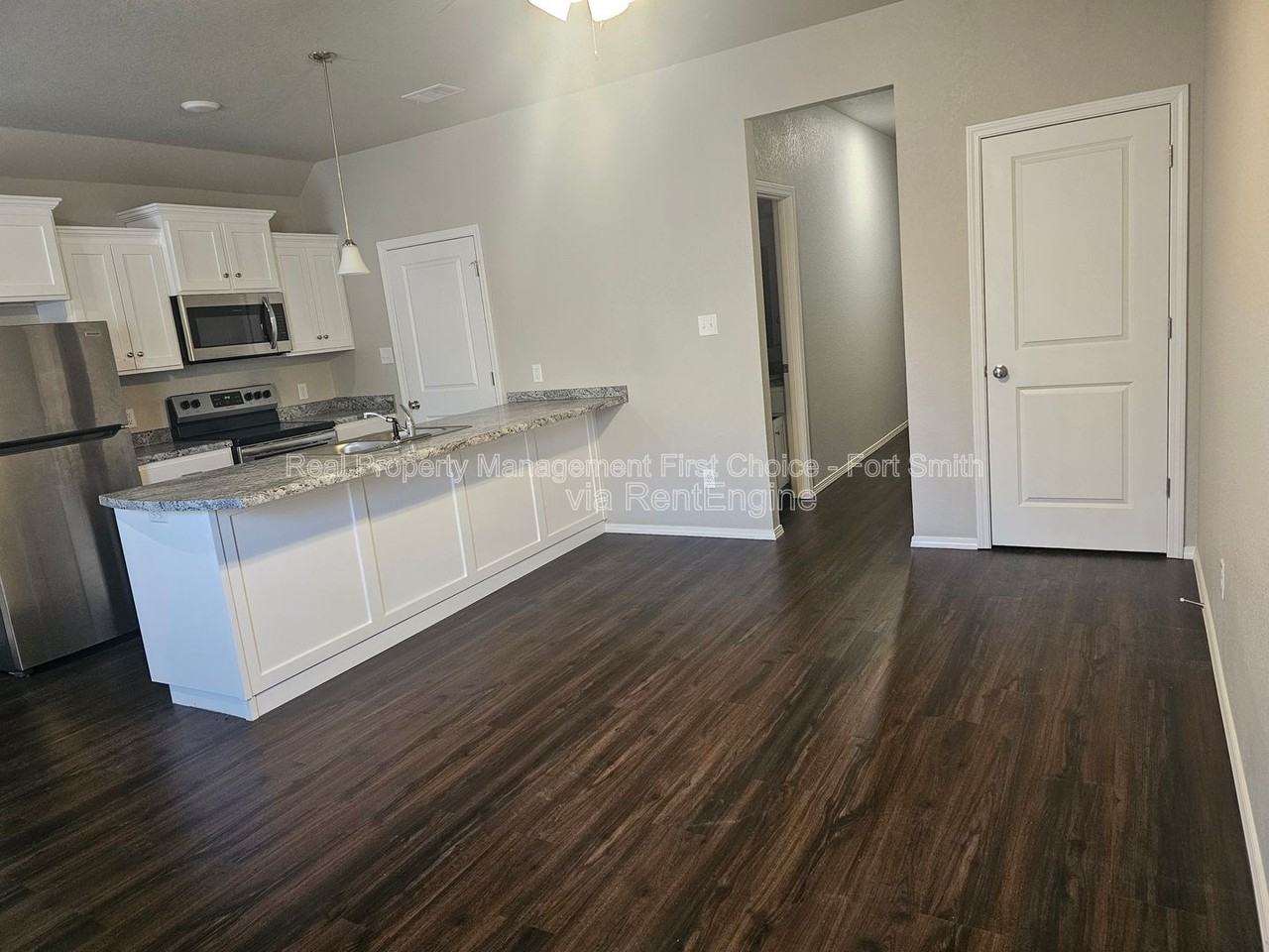 2124 Ingalls Ln #C - Photo 6 of 20