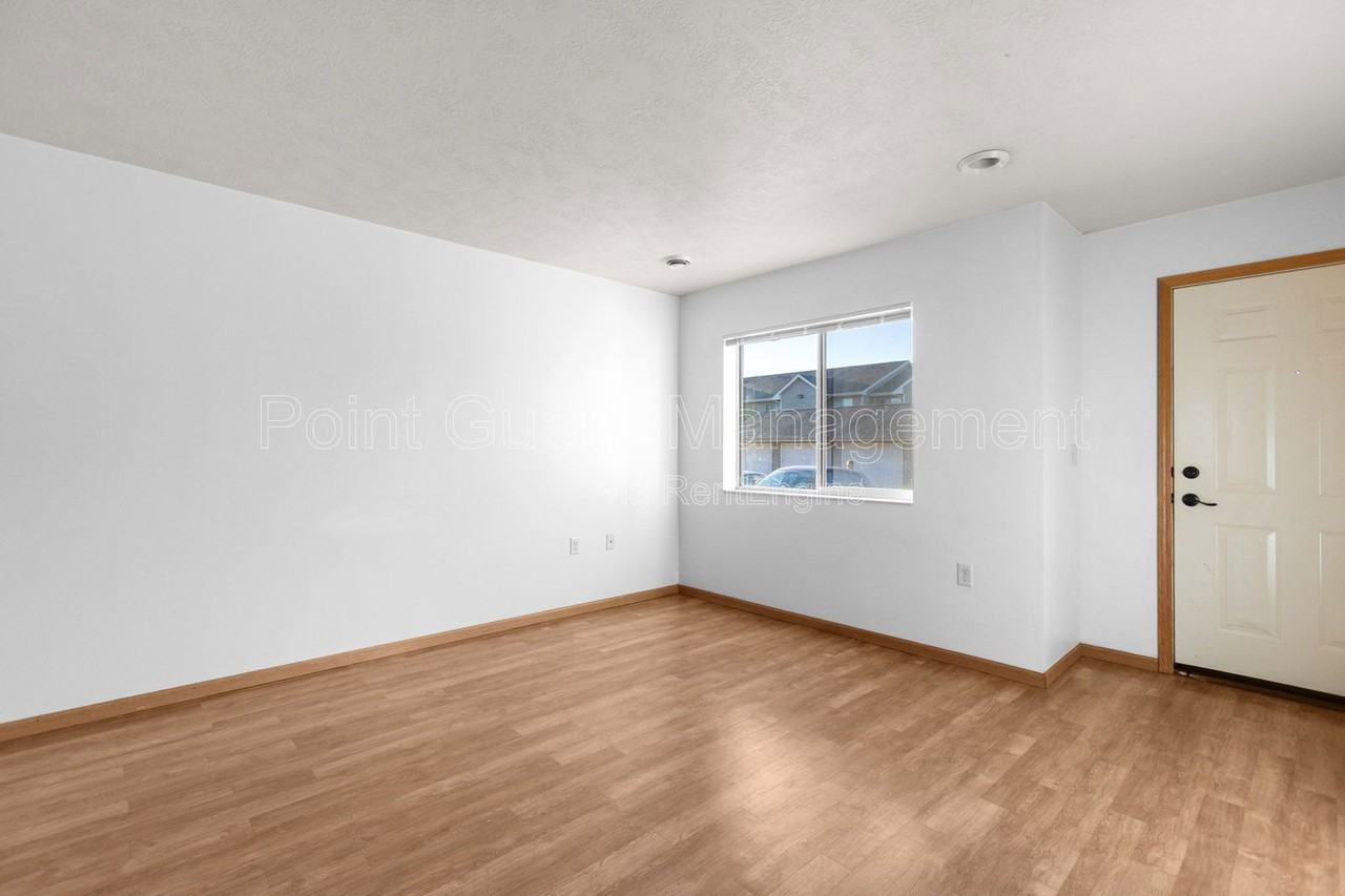 2608 N Career Ave #209 - Photo 4 of 28