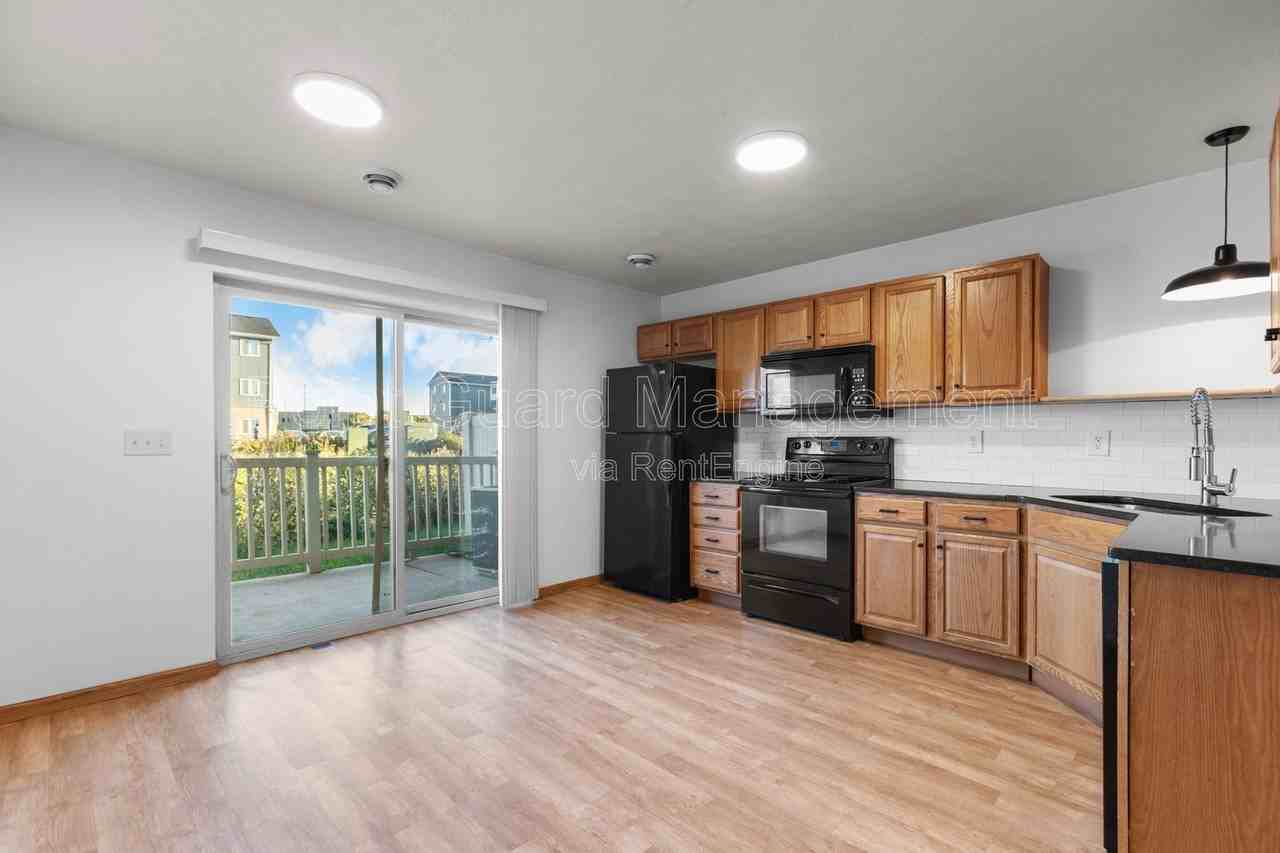 2608 N Career Ave #209 - Photo 5 of 28