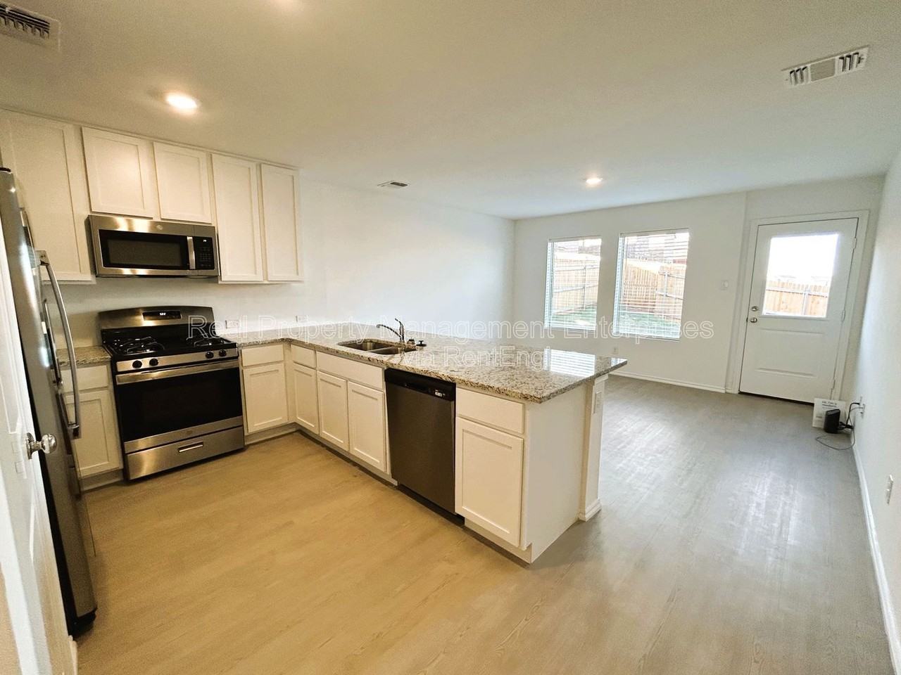 3231 Nw 147th Ter - Photo 3 of 28