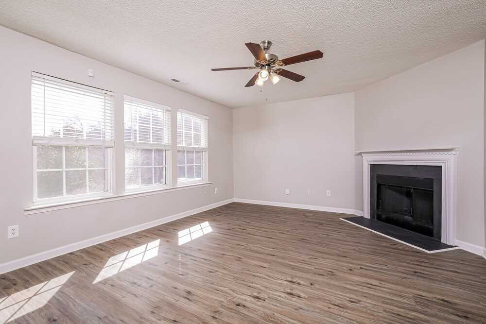 7252 Great Laurel Dr - Photo 4 of 17