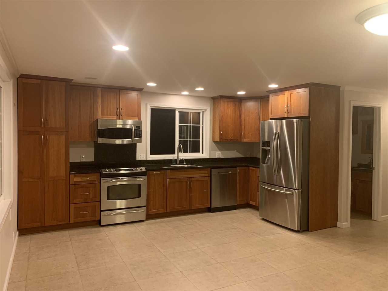 84 Kaneohe Bay Dr - Photo 3 of 10