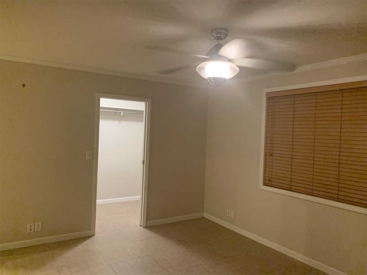 84 Kaneohe Bay Dr - Photo 2 of 10