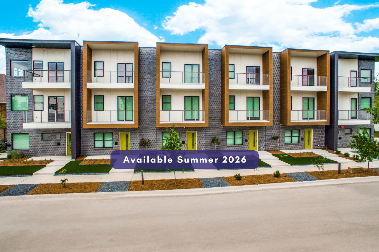 3137 Lubbock Ave - Photo 4 of 11