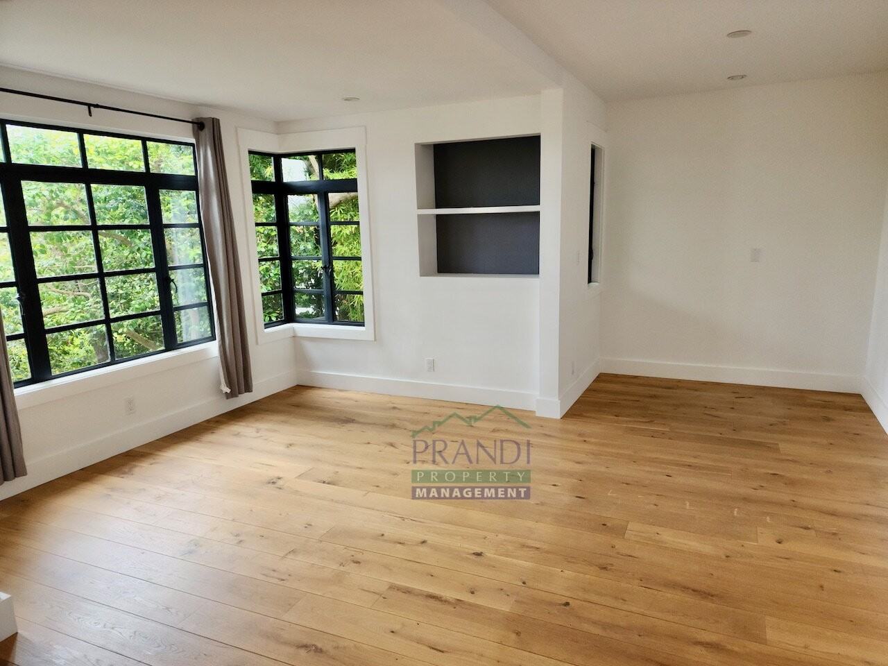 263 Glen Dr - Photo 4 of 14