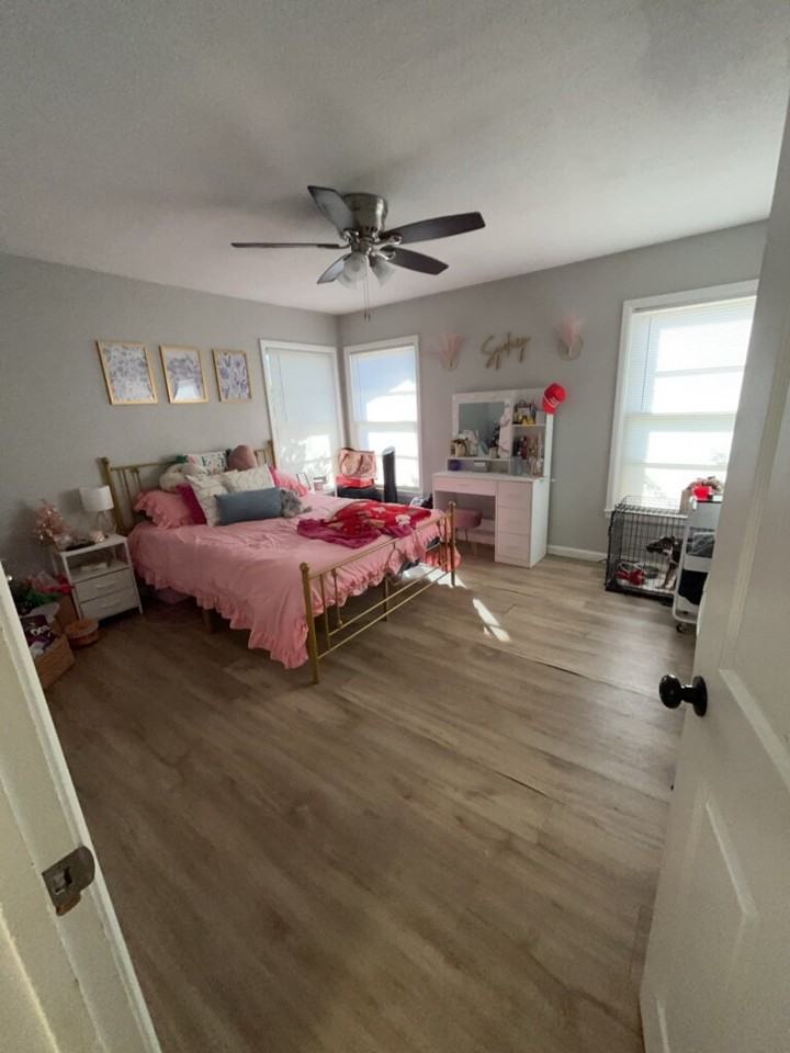 511 Everett St - Photo 6 of 9