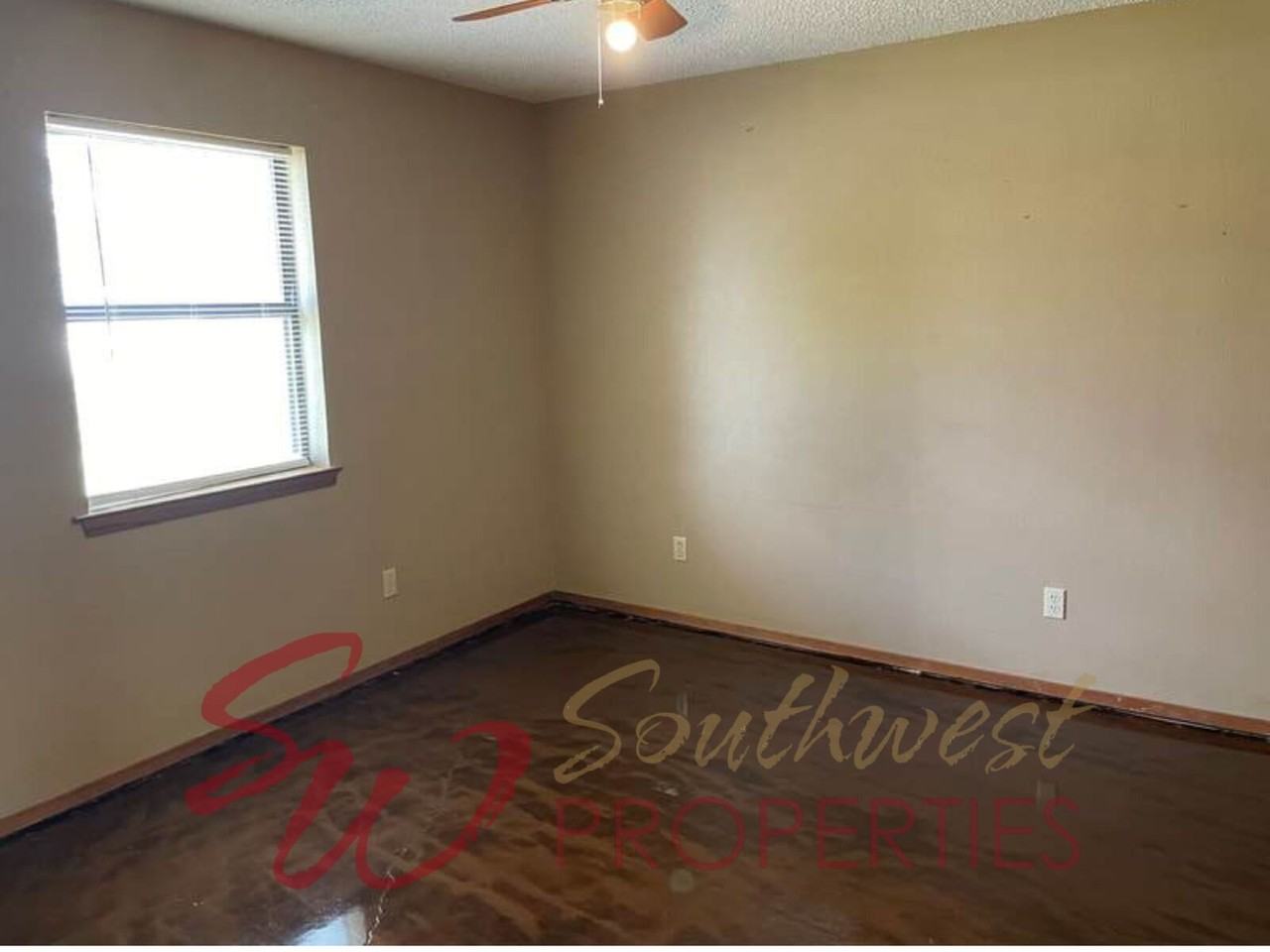 855 S Sixth St - Photo 7 of 9