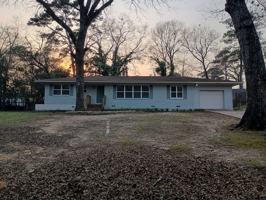 featured image of 105 Magnolia Cir