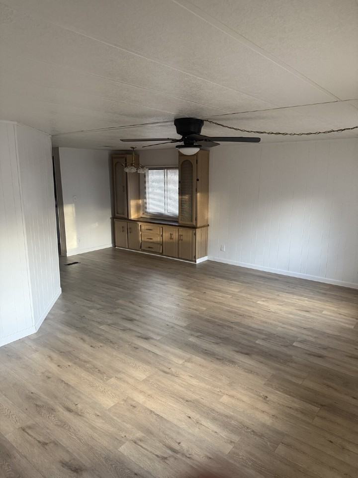 1251 N 22nd Cir - Photo 3 of 13