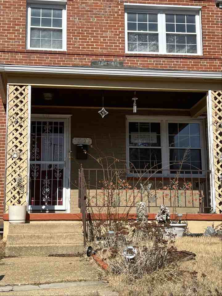 1708 Hartsdale Rd - Photo 3 of 8