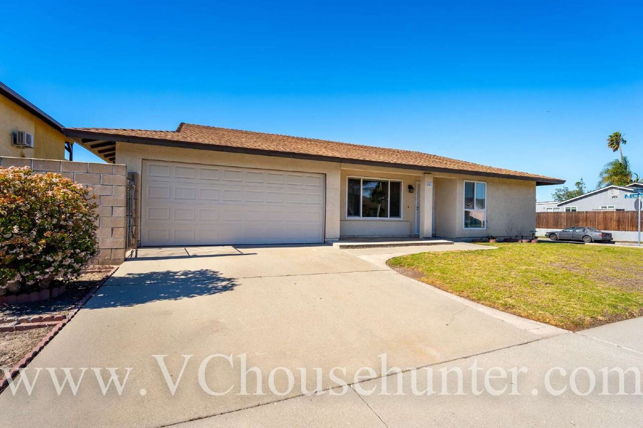 1511 Fathom Dr - Photo 2 of 30