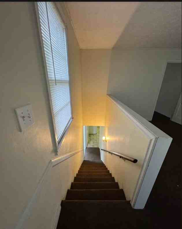 1146 Britt Ave #A - Photo 3 of 9