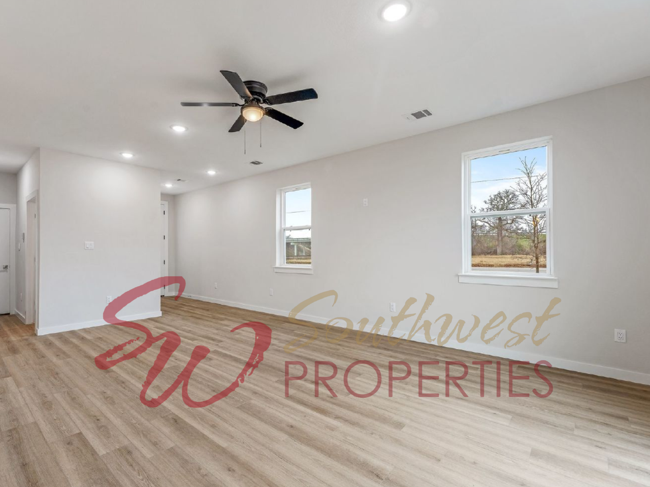 584 Galt Dr - Photo 6 of 19