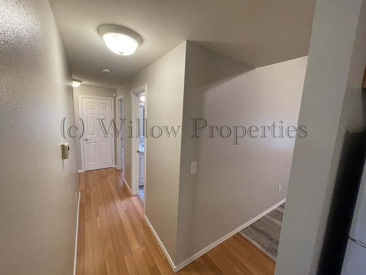 108 Crestwood Dr Sw - Photo 5 of 11