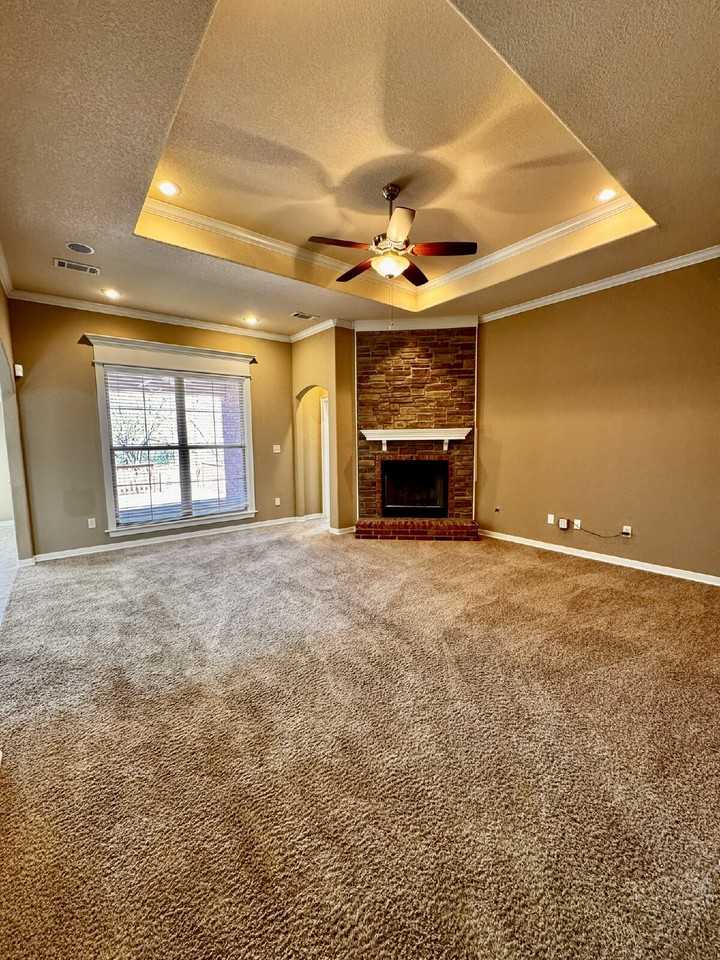 2591 N Trafalger Dr - Photo 3 of 34