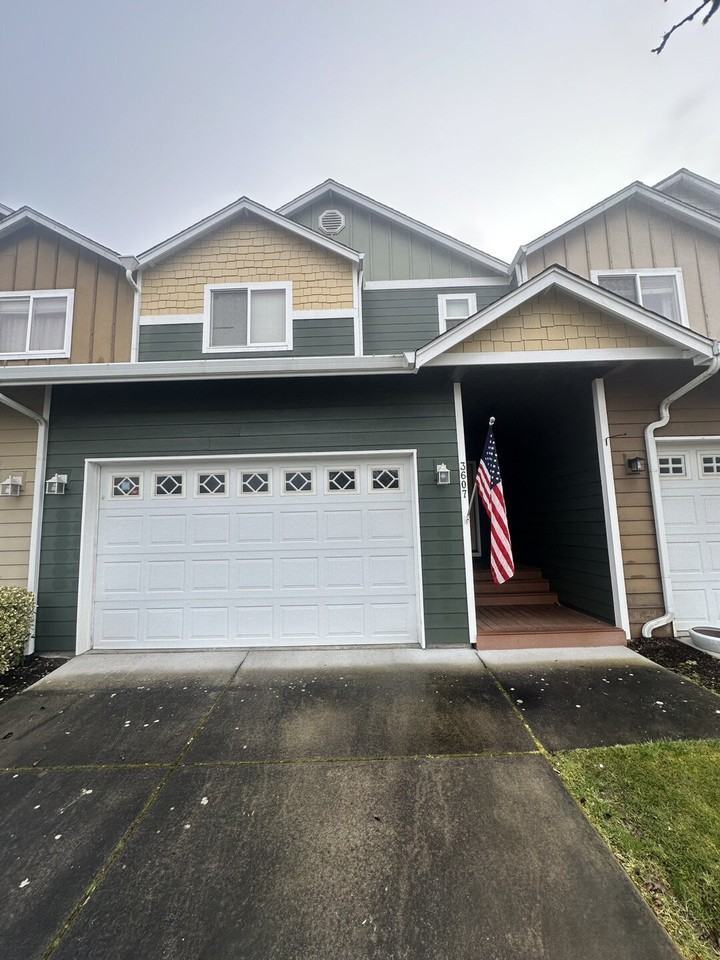 3607 Ne 81st Cir - Photo 2 of 21