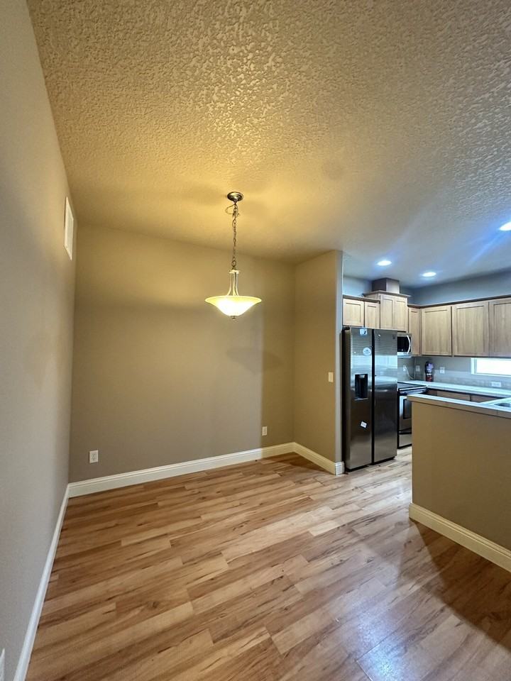 3607 Ne 81st Cir - Photo 5 of 21