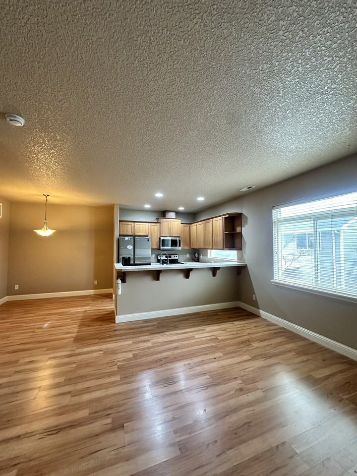 3607 Ne 81st Cir - Photo 7 of 21