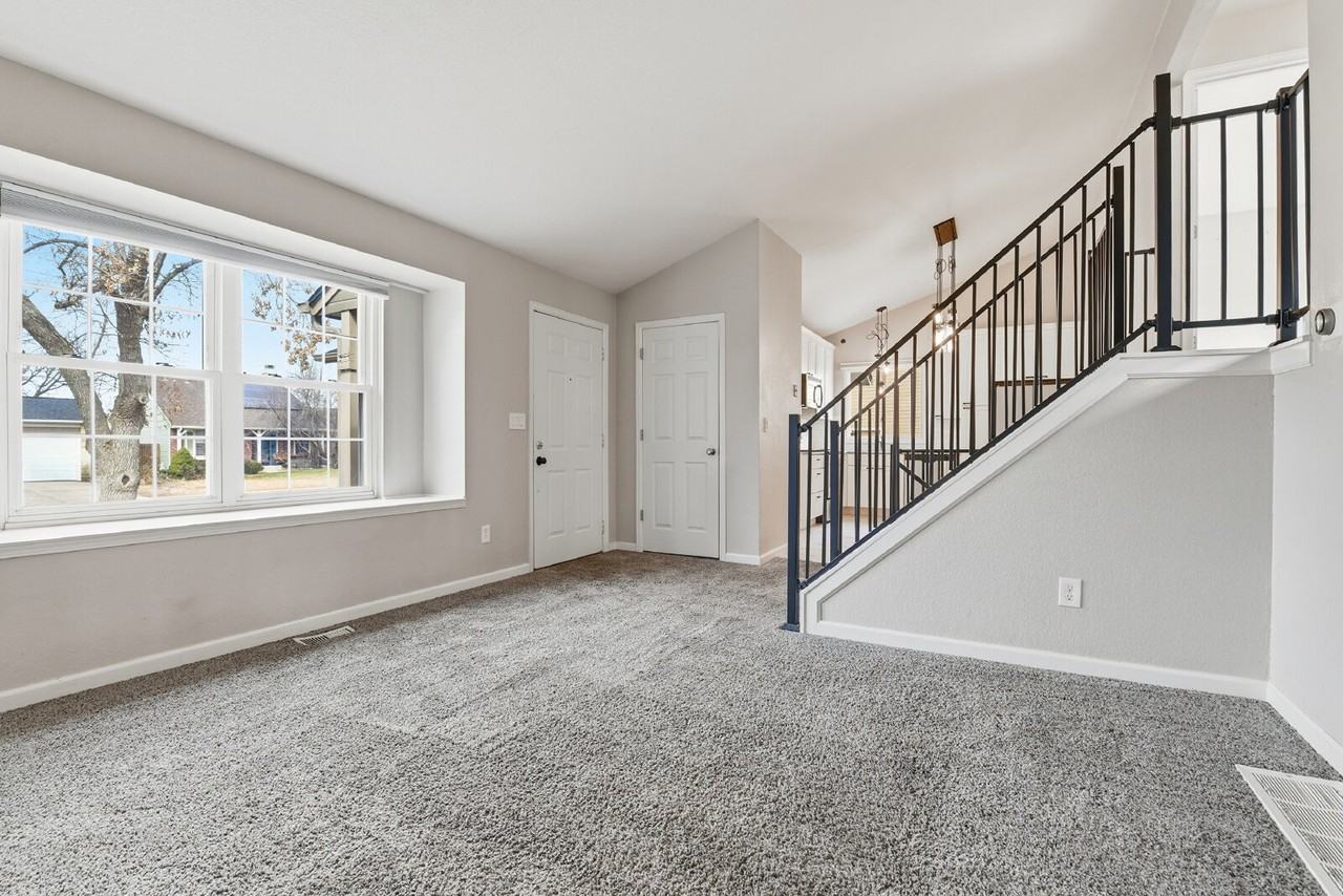 19452 E Princeton Pl - Photo 7 of 39