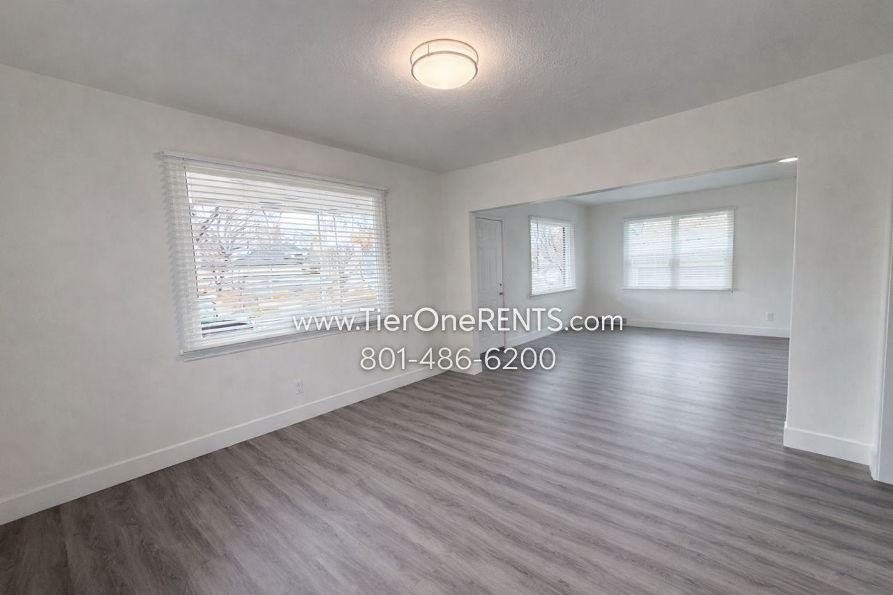 635 E Warnock Ave Unit A - Photo 5 of 16