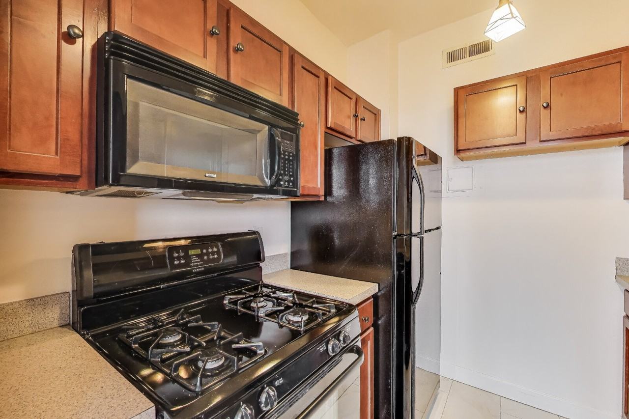 3060 16th St Nw #311 - Photo 7 of 12