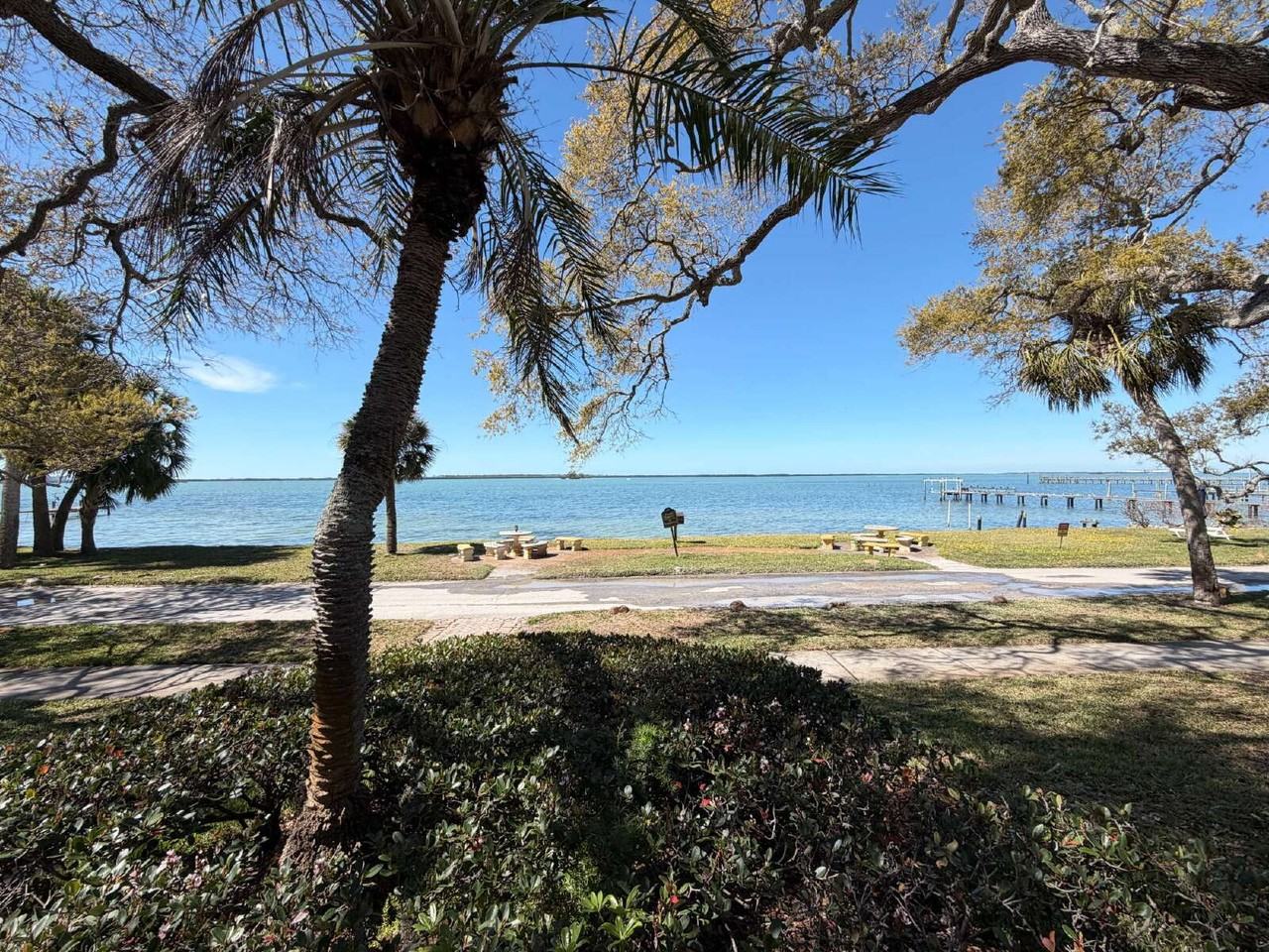 1101 Victoria Dr #23 - Photo 4 of 20