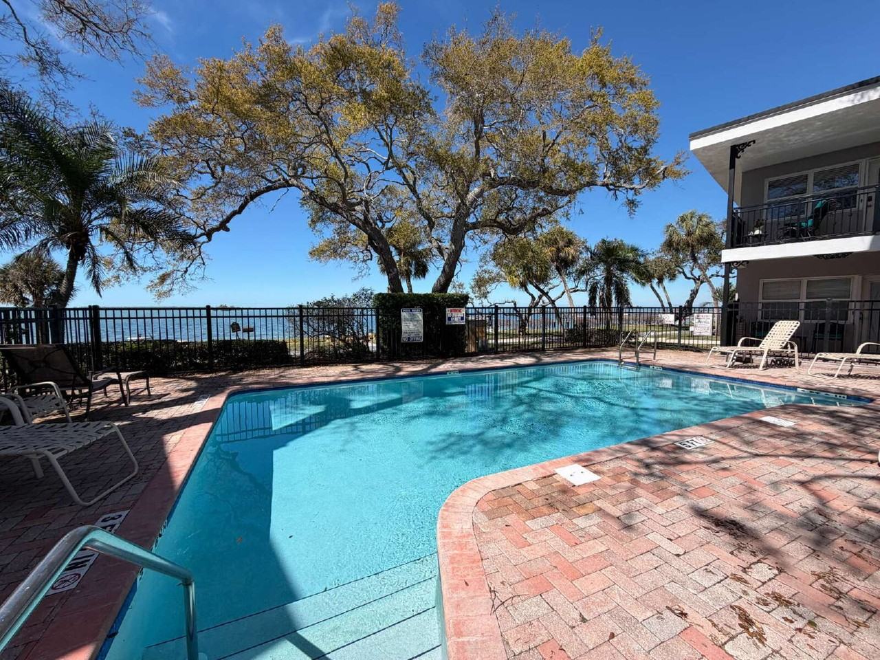 1101 Victoria Dr #23 - Photo 5 of 20